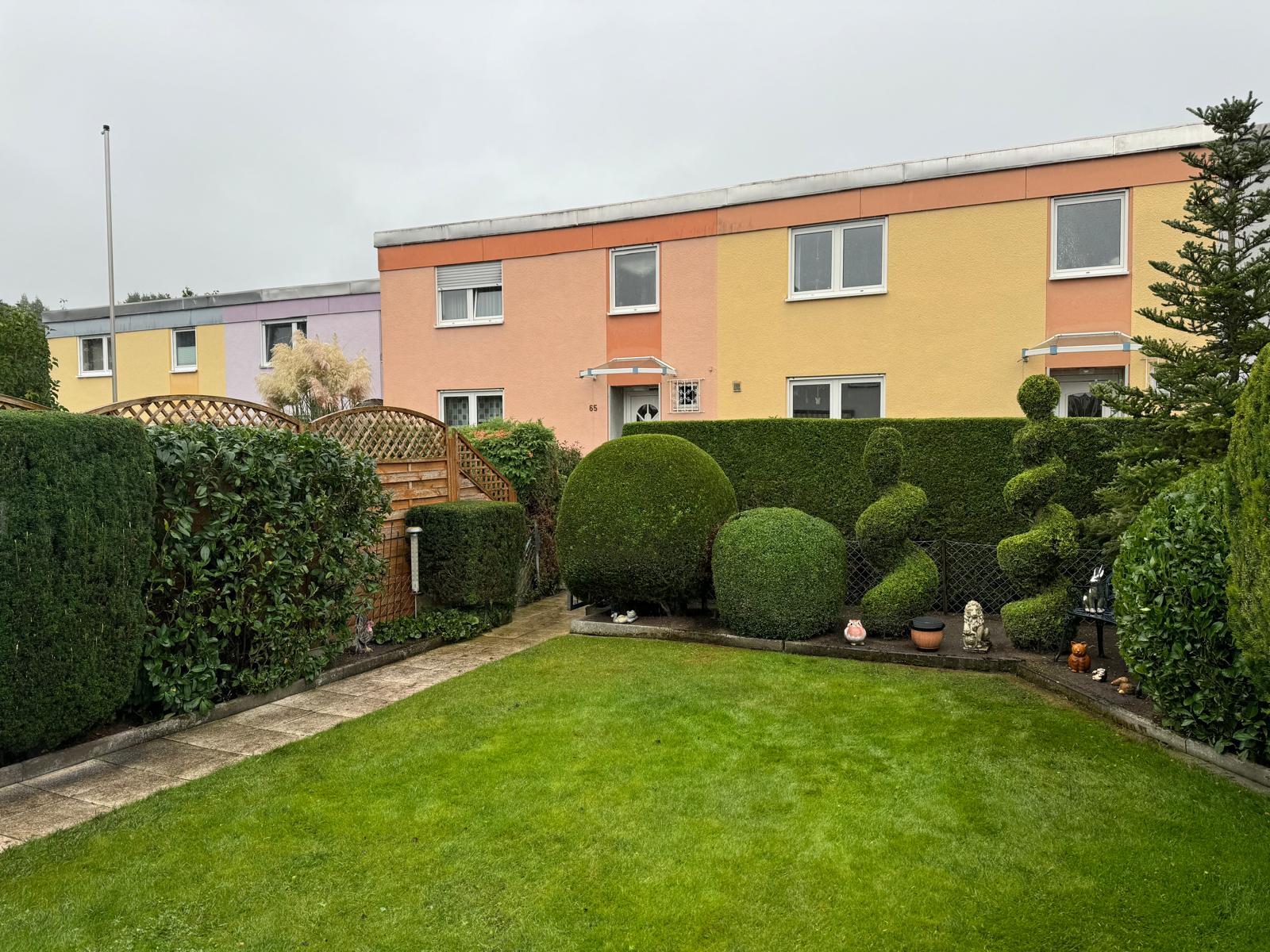 Saubere Terrasse nach Reinigung